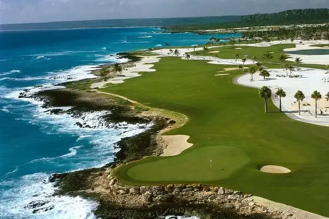 Punta Espada golf course by the sea, Cap Cana